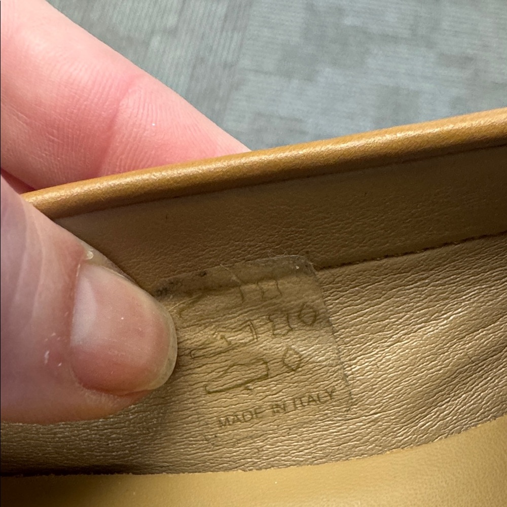 Everlane The Modern Loafer in Honey, size 7.5 - Picture 7 of 10